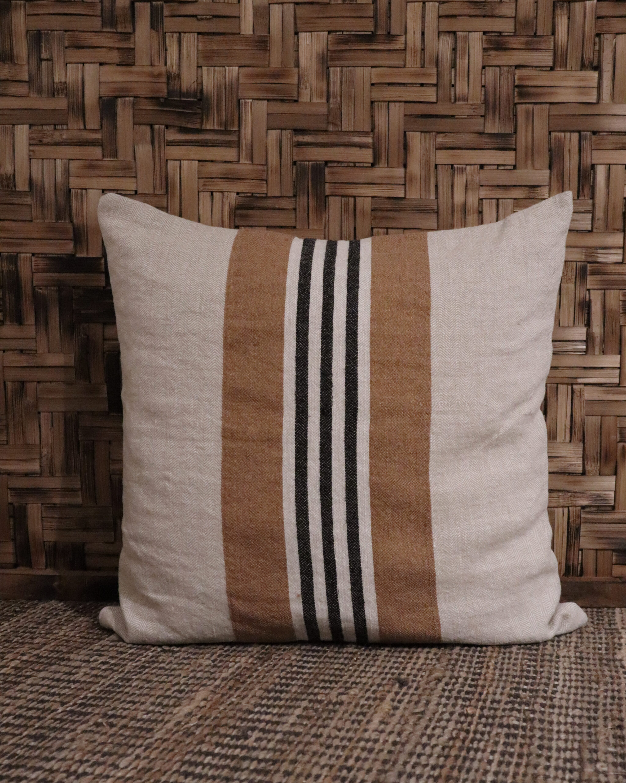 Linna beige Kuddfodral 50x50 cm Beige/svart/rost - Bild 2