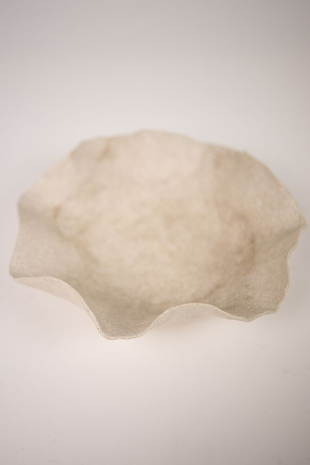 Claire skål sand mellan